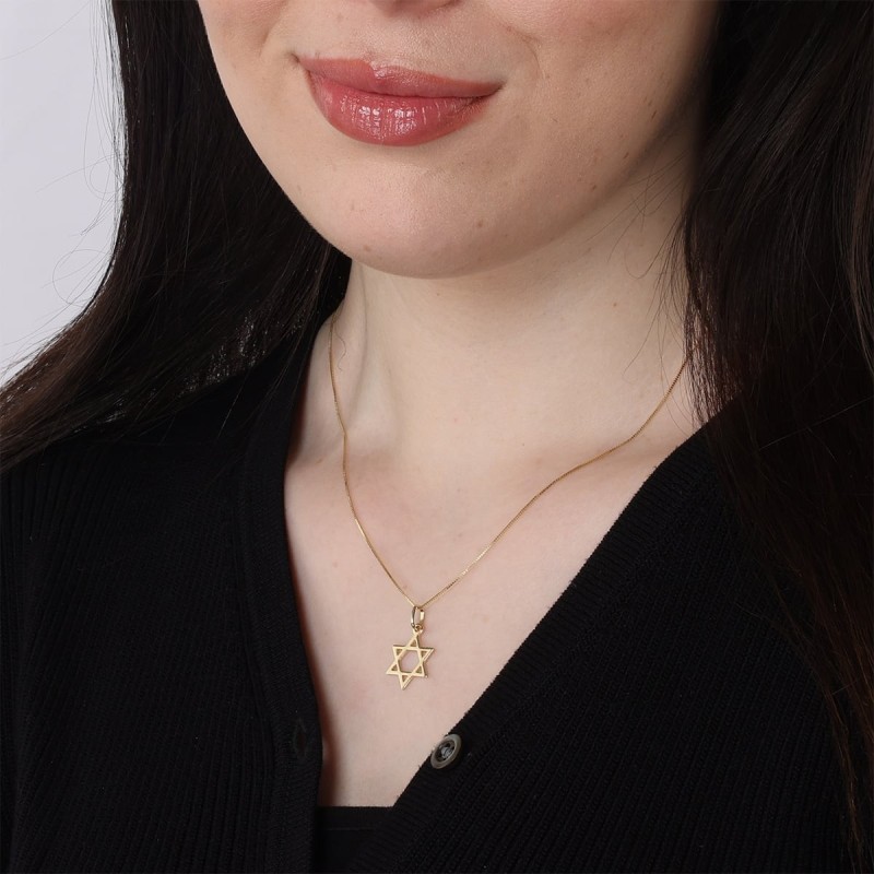 Stylish 14K Yellow Gold Star of David Pendant Necklace