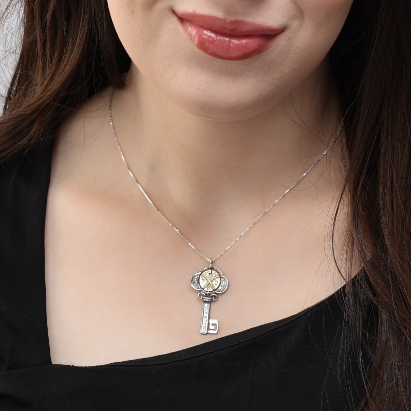 Tikun Klali Key Kabbalah Pendant with an Inside Rotating Coin