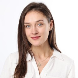 Luxurious 14K Gold Engraved Star of David Pendant Necklace