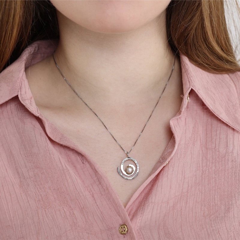קופסת מתנה לחנוכה - אשת חיל (אשת חיל) שרשרת פנינים עברית
