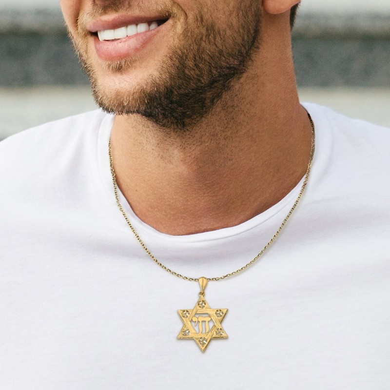 Pendentif étoile de David et Chai texturé pour hommes en or 14 carats avec étoile