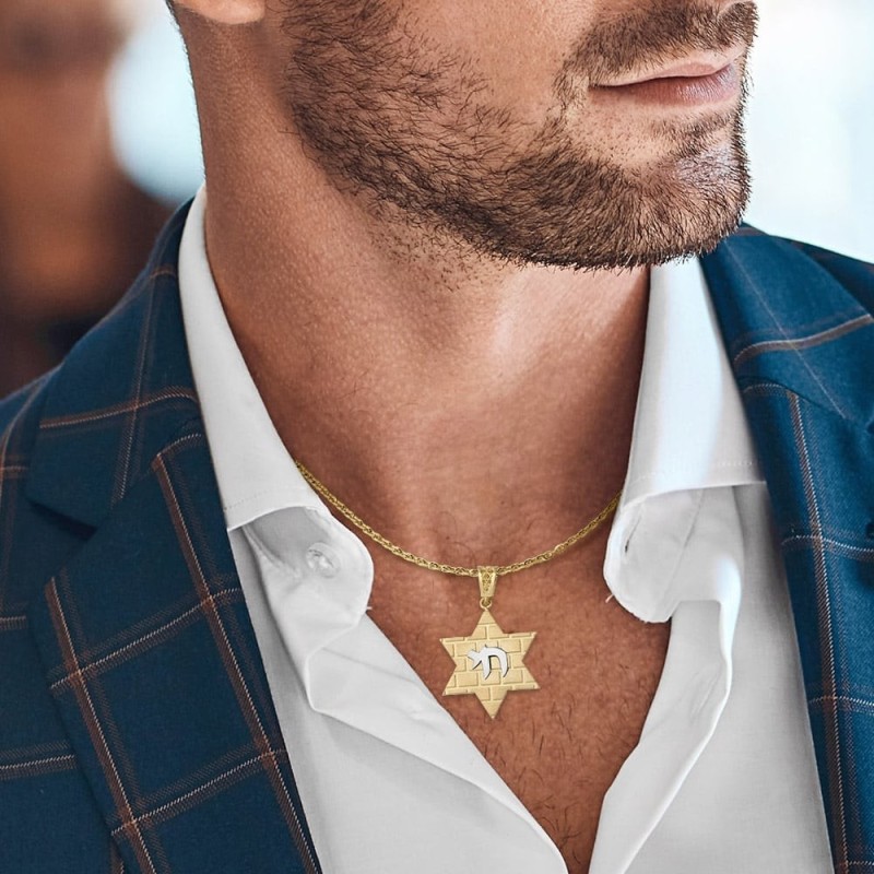Pendentif étoile de David en or 14 carats avec motif Chai et Kotel