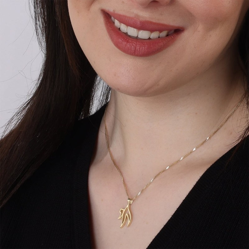 Pendentif contour Chai courbé en or 14 carats