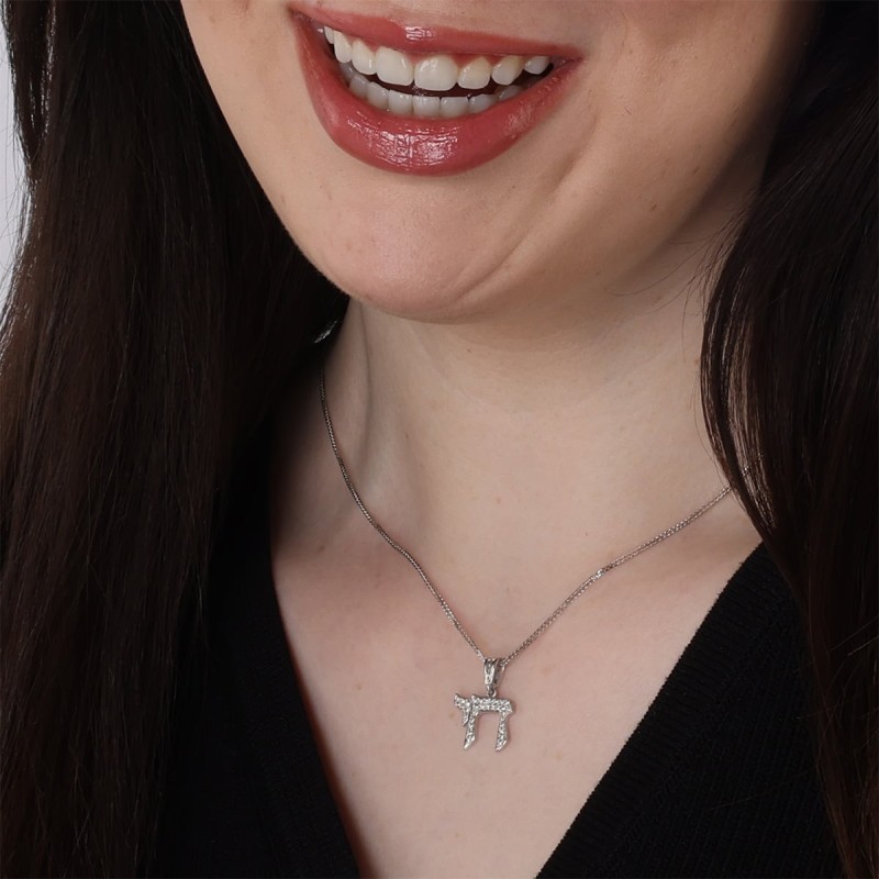 Pendentif Chai en or 14 carats avec diamants - Or jaune ou blanc