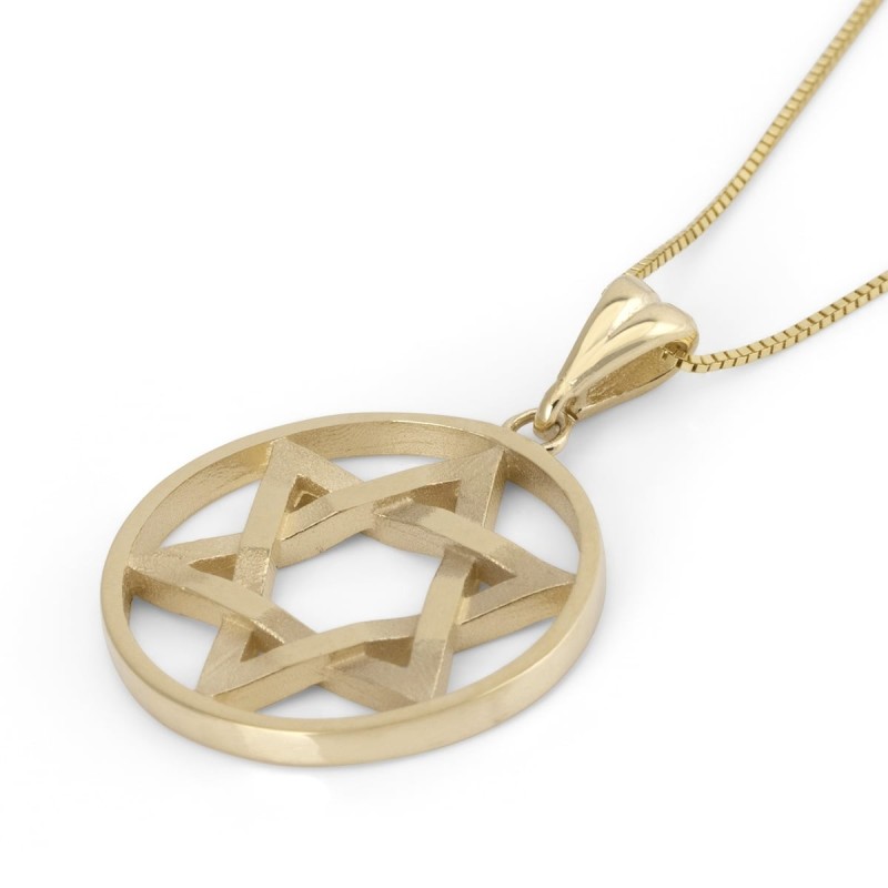 Collier chic à pendentif étoile de David entrelacée en or 14 carats