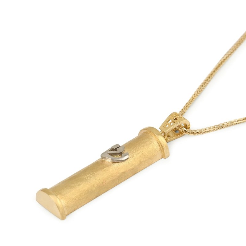 Pendentif Mezuzah cylindre en or 14 carats avec tibia en or blanc et te martelé