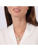 Pendentif étoile de David florale en or 14 carats avec 79 diamants
