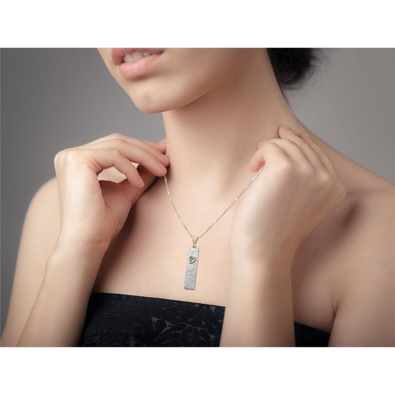 Collier pendentif mezouza en or 14 carats