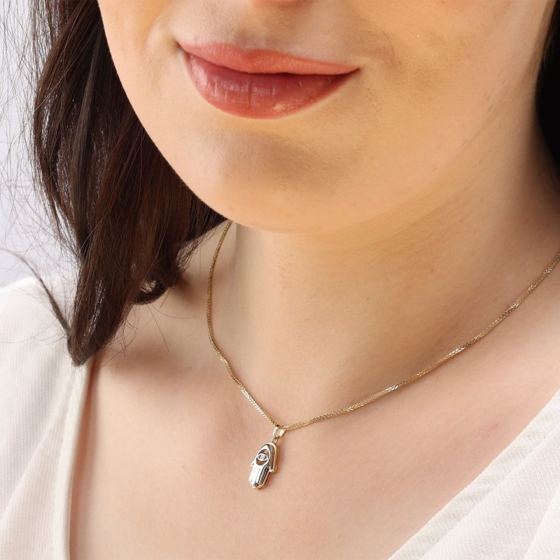 Collier pendentif Hamsa en or jaune et blanc 14 carats avec mauvais œil