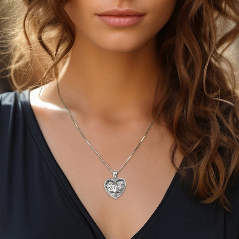 Pendentif cœur arbre de vie feuillu en or blanc 14 carats avec diamants