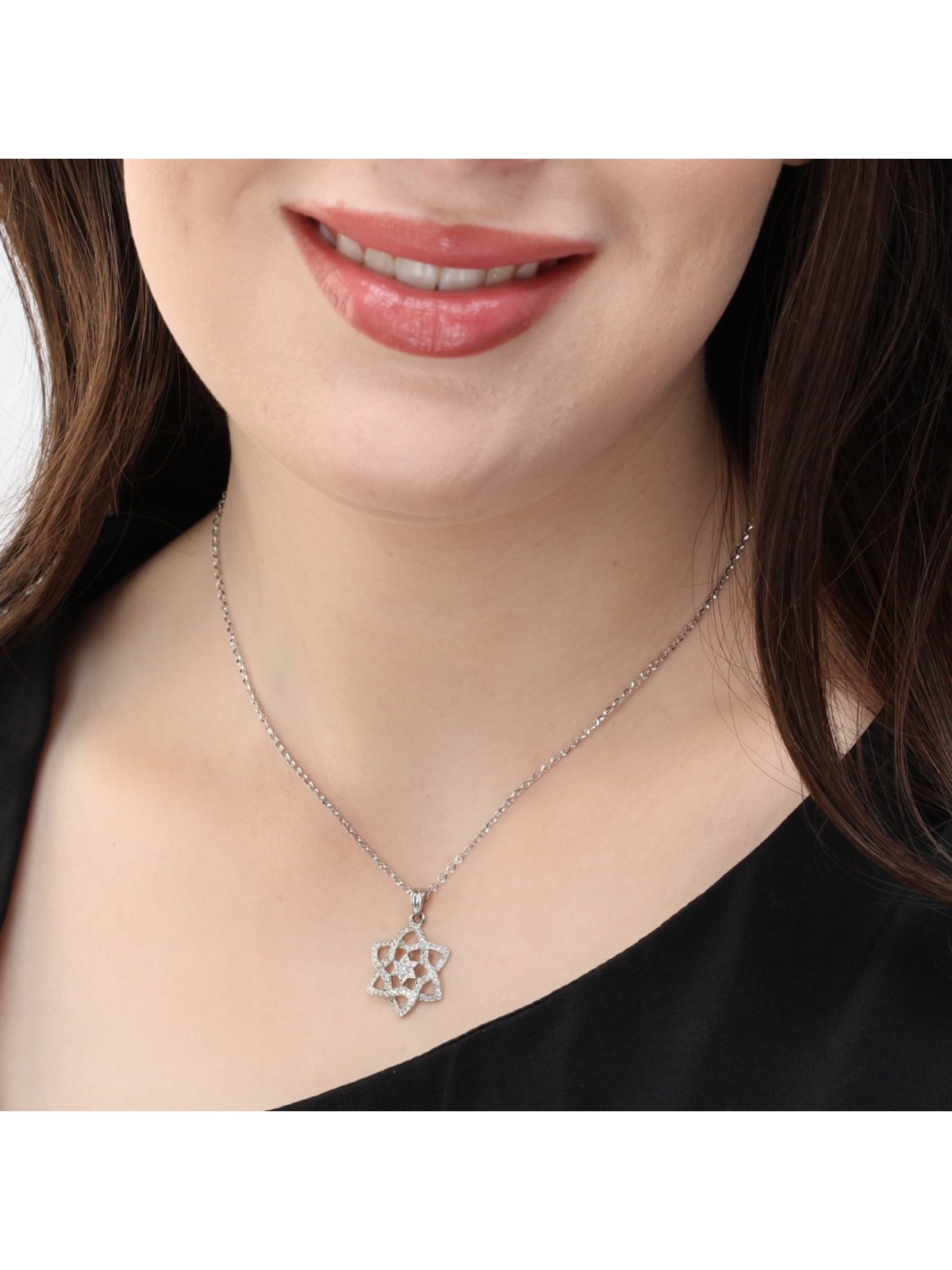 Pendentif étoile de David stylisée pour femme en or 14 carats avec diamants et centimes