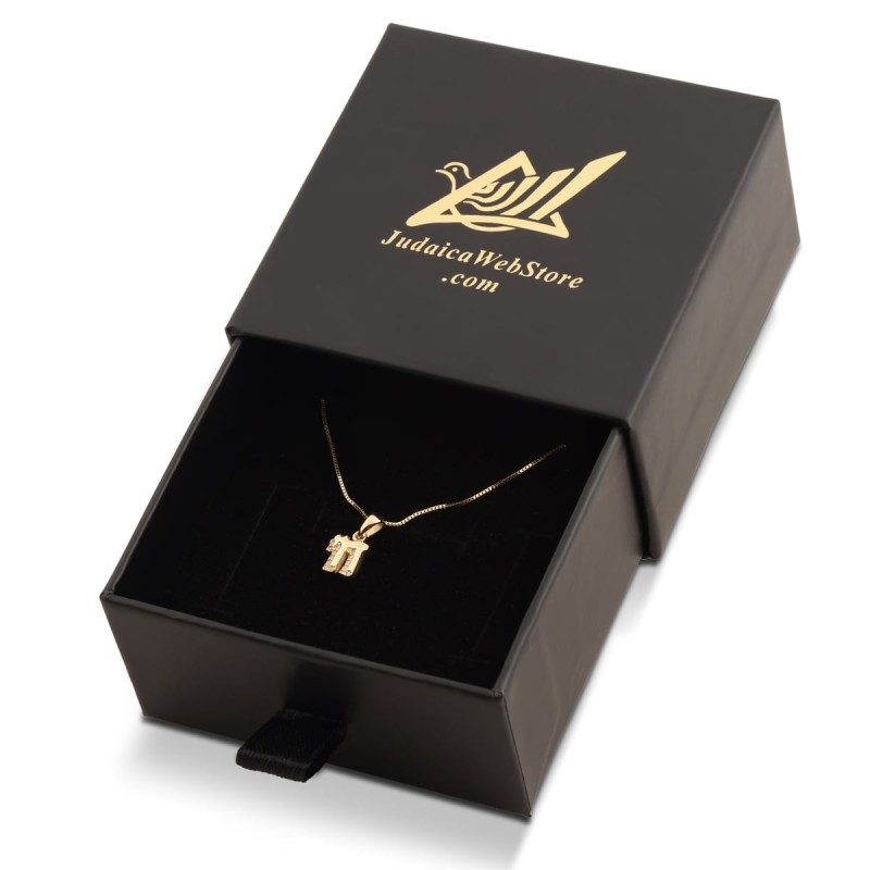 Petit collier pendentif Chai en or 14 carats avec diamant « Shadow »