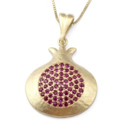 Luxurious 14K Yellow Gold Pomegranate Pendant Necklace With Ruby Stone