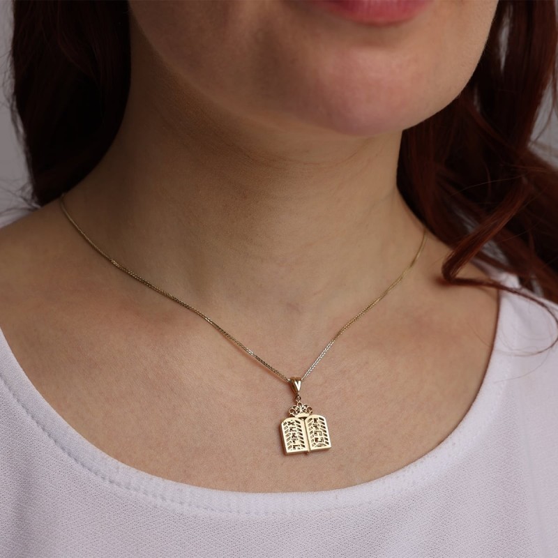 Collier pendentif Dix Commandements en or 14 carats (choix de couleurs)