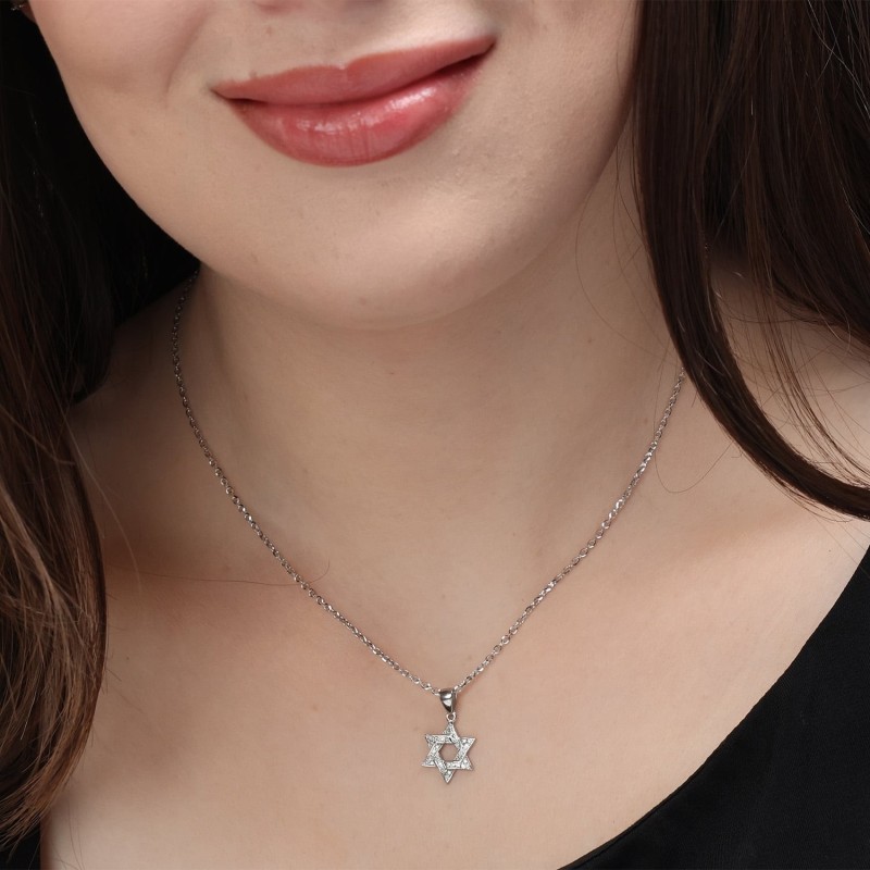 Pendentif élégant étoile de David en or blanc 14 carats doublé de diamants pour femme
