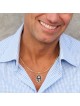 Collier pendentif Hamsa en or jaune 14 carats et émail bleu avec diamant blanc