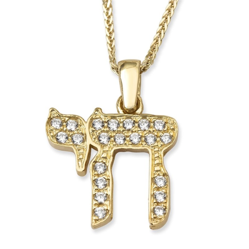 Collier à pendentif Chai en or jaune 14 carats rehaussé de zircons cubiques