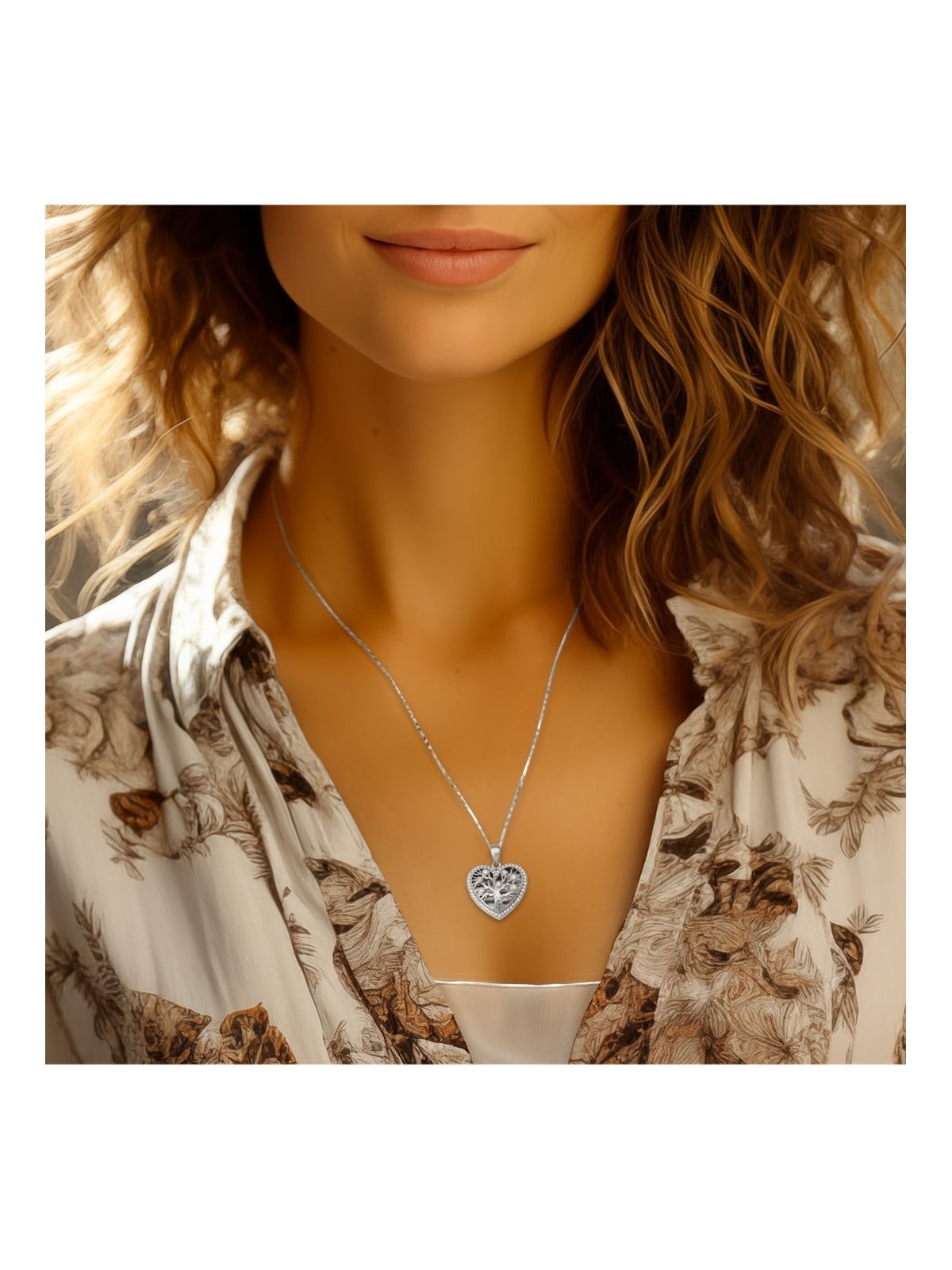Pendentif arbre de vie en forme de cœur en or blanc 14 carats avec diamants