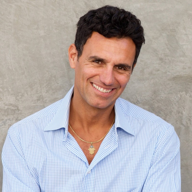 14K Yellow Gold Hamsa Pendant with Diamond Evil Eye - Large