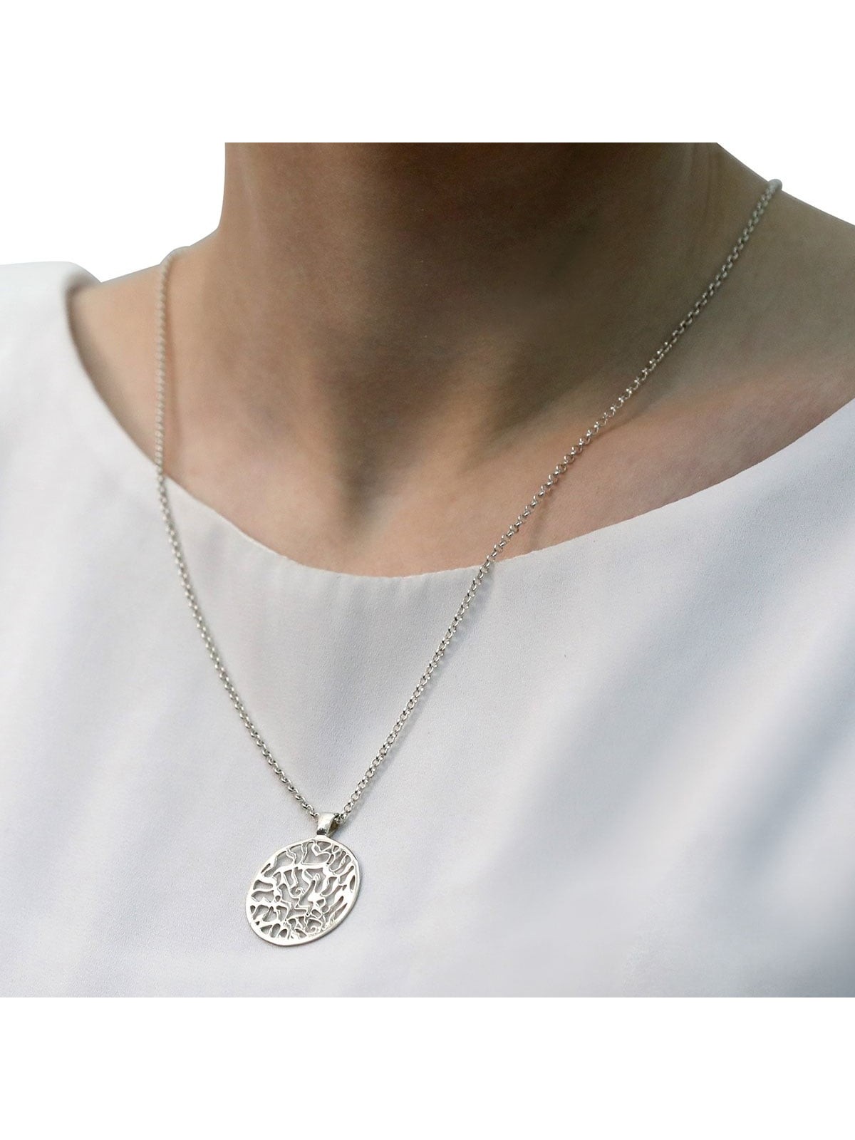 Shema Yisrael: Sterling Silver Flat Circular Necklace (Deuteronomy 6:4