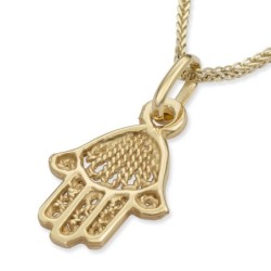 Chic 14K Yellow Gold Hamsa Pendant Necklace With Rope Filigree Design