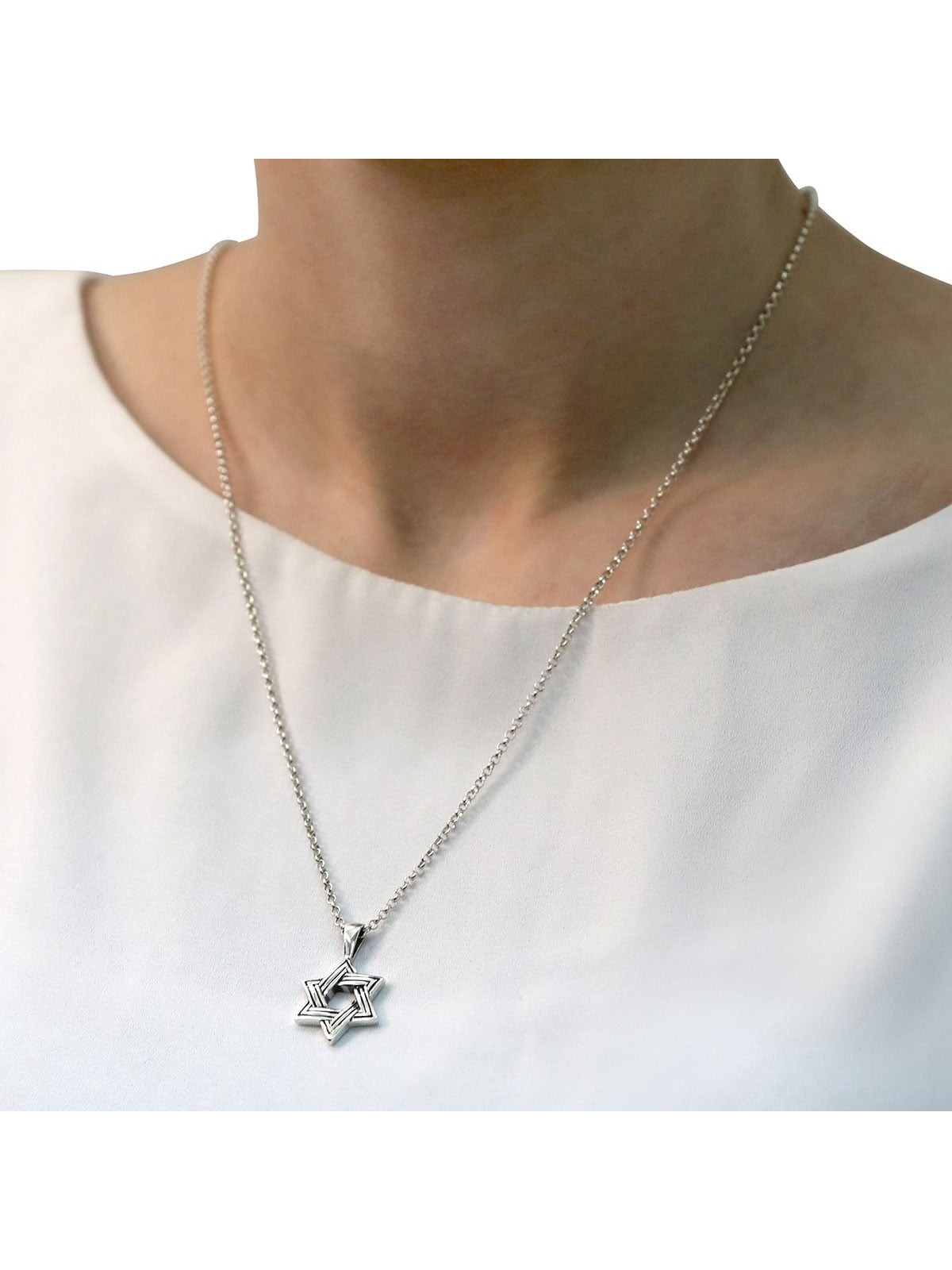 Line-Patterned Star of David Necklace