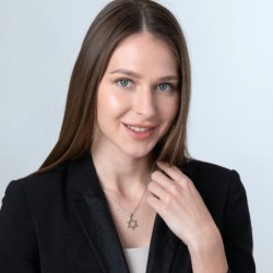 Sterling Silver and Gold Plating Interlocked Star of David Pendant Nec