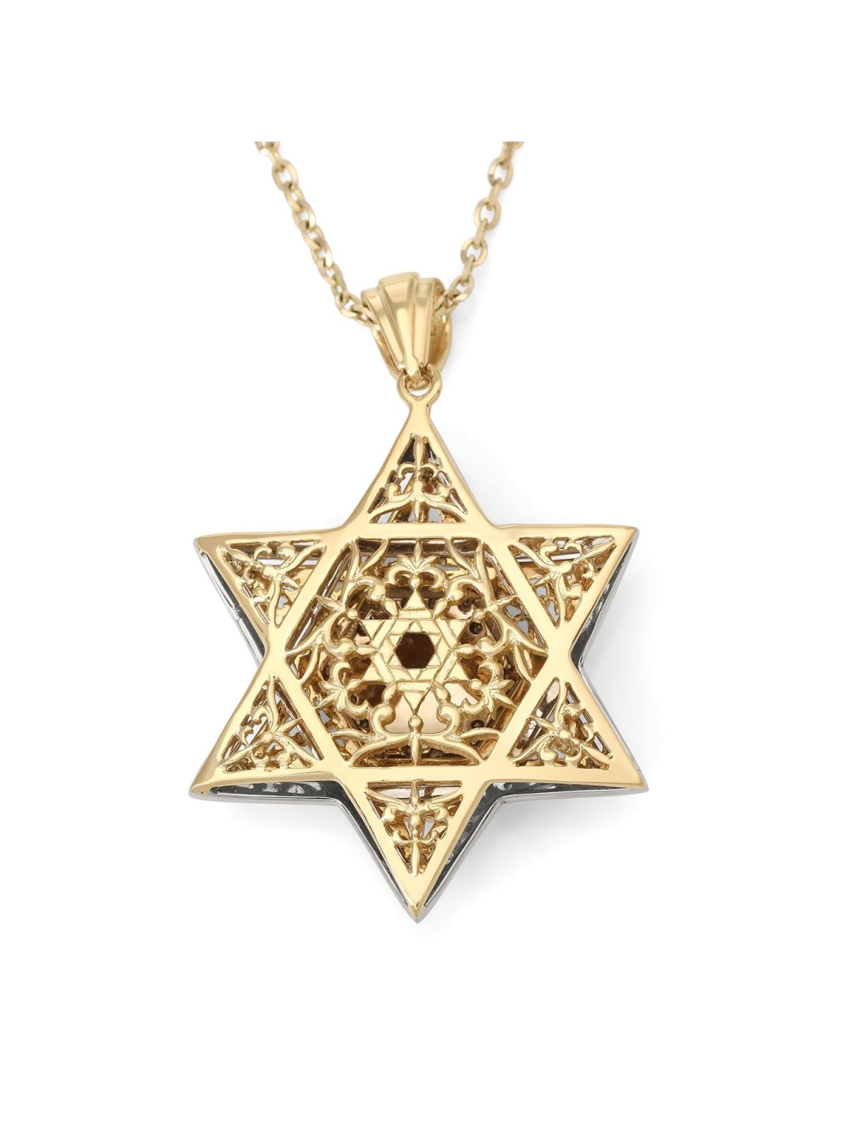 תליון מגן דוד מזהב 14K עם יהלומים ועיצוב מעוטר