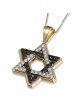 Pendentif étoile de David en or 14 carats avec diamants noirs et blancs
