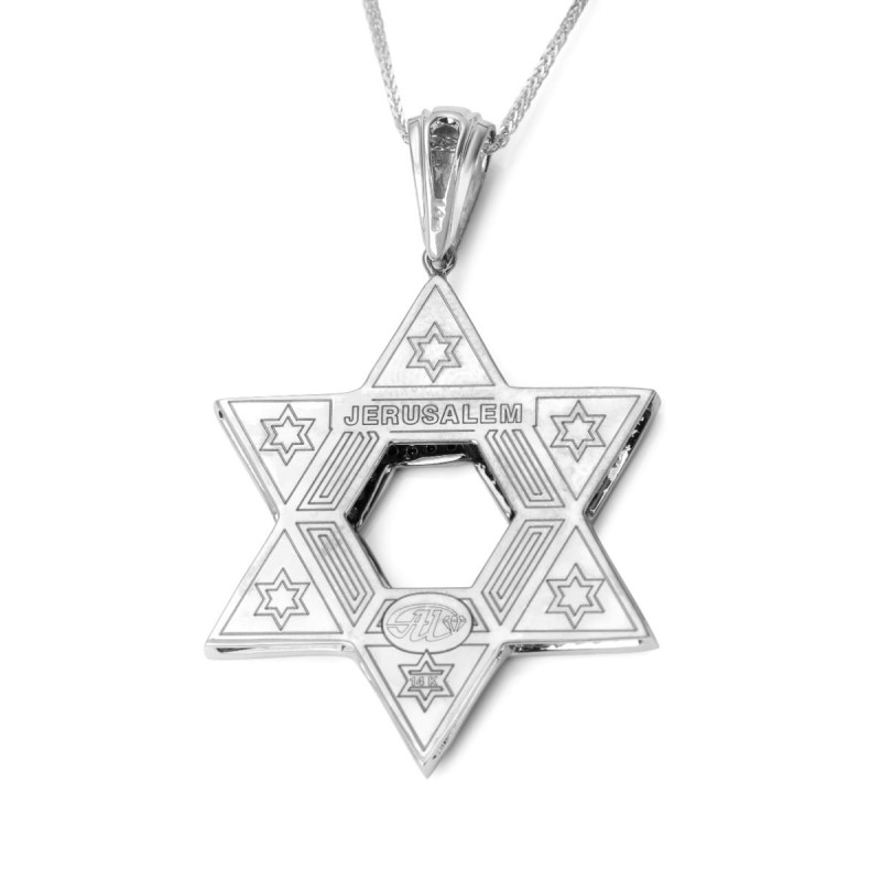 Pendentif étoile de David en or 14 carats avec diamants noirs et blancs