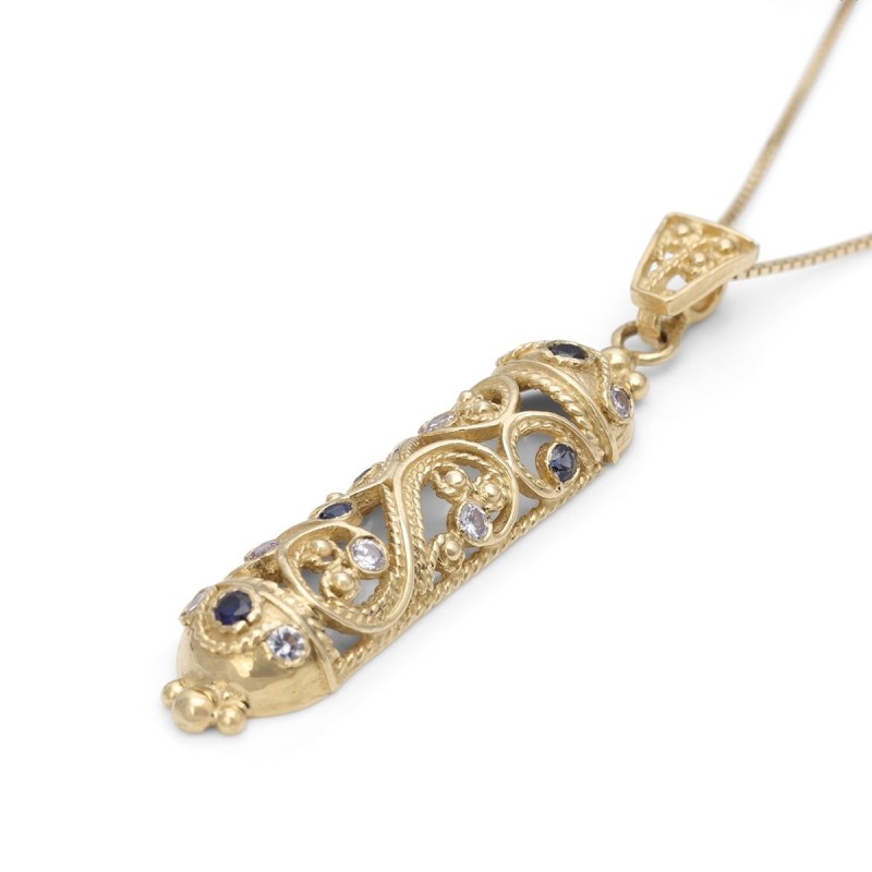 Pendentif Mezuzah en filigrane d'or 14 carats avec pierres de saphir et de lavande