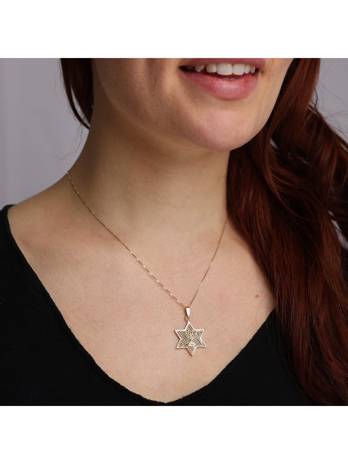 Collier pendentif étoile de David en or 14 carats avec menorah