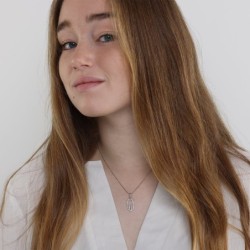 18K Gold and Diamonds Hamsa Pendant