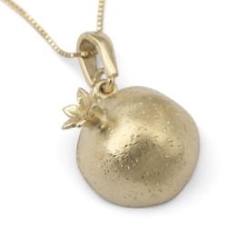 14K Gold Three-Dimensional Pomegranate Pendant Necklace With Honeycomb