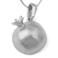 14K Gold Three-Dimensional Pomegranate Pendant Necklace With Honeycomb