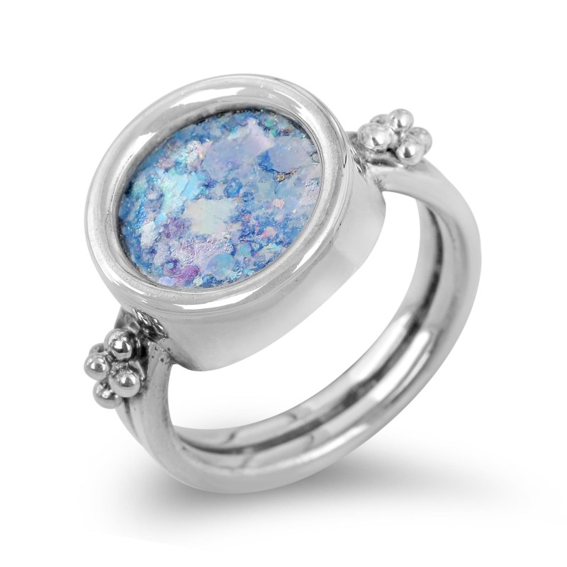 Bague en argent sterling et verre romain avec perles d’argent
