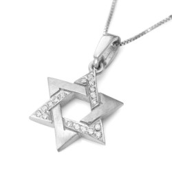 Collier avec pendentif étoile de David en or blanc 14 carats entrelacé et diamants