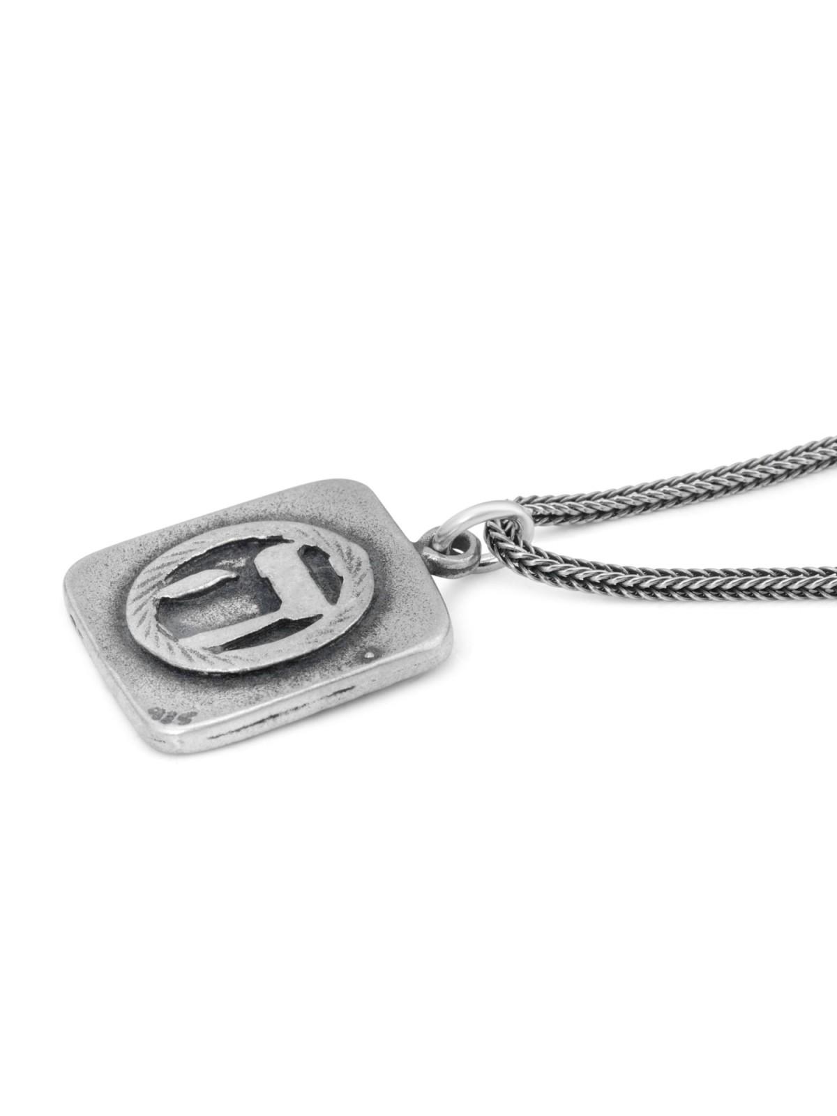 Fructueux et prospère : collier médaillon en argent pour homme