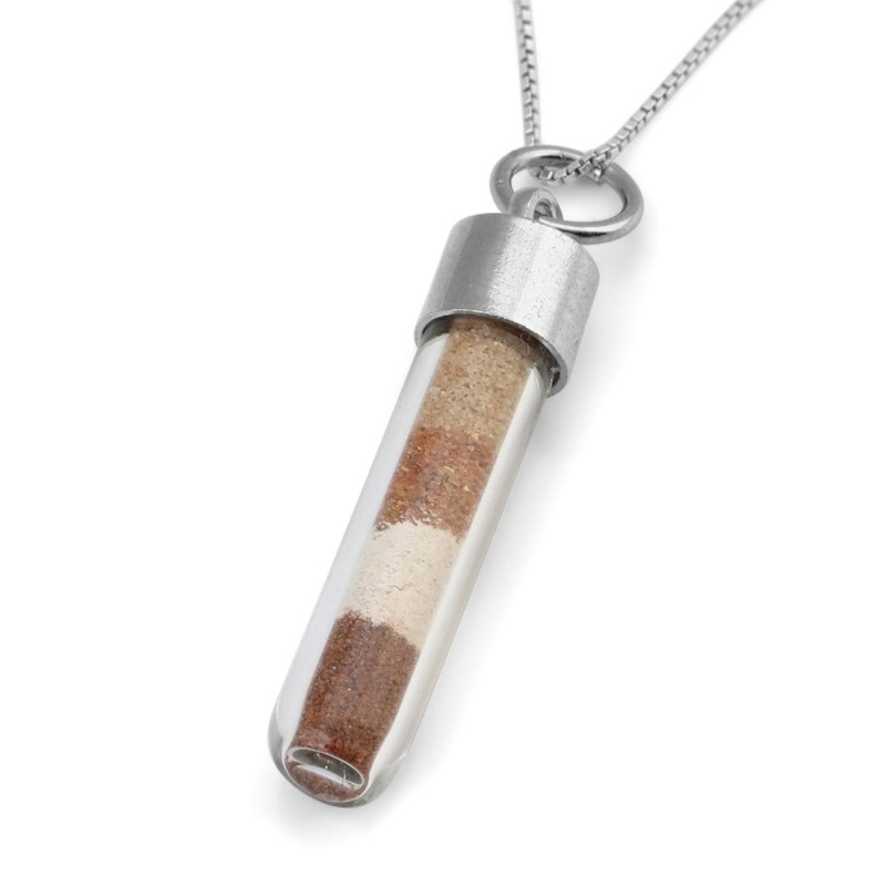 Sol en couches du pendentif en verre de la terre d’Israël