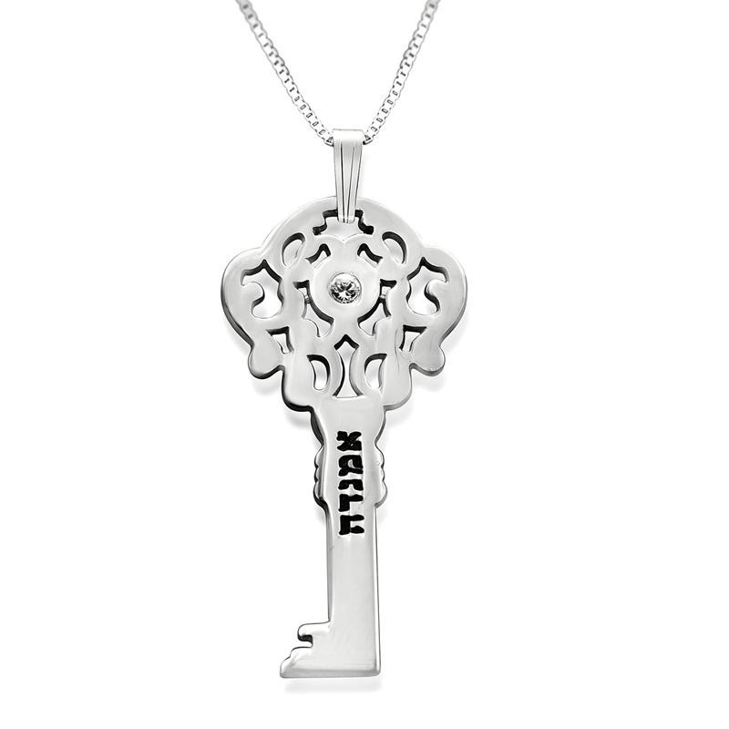 Collier clé en argent avec nom et pierre de naissance Swarovski