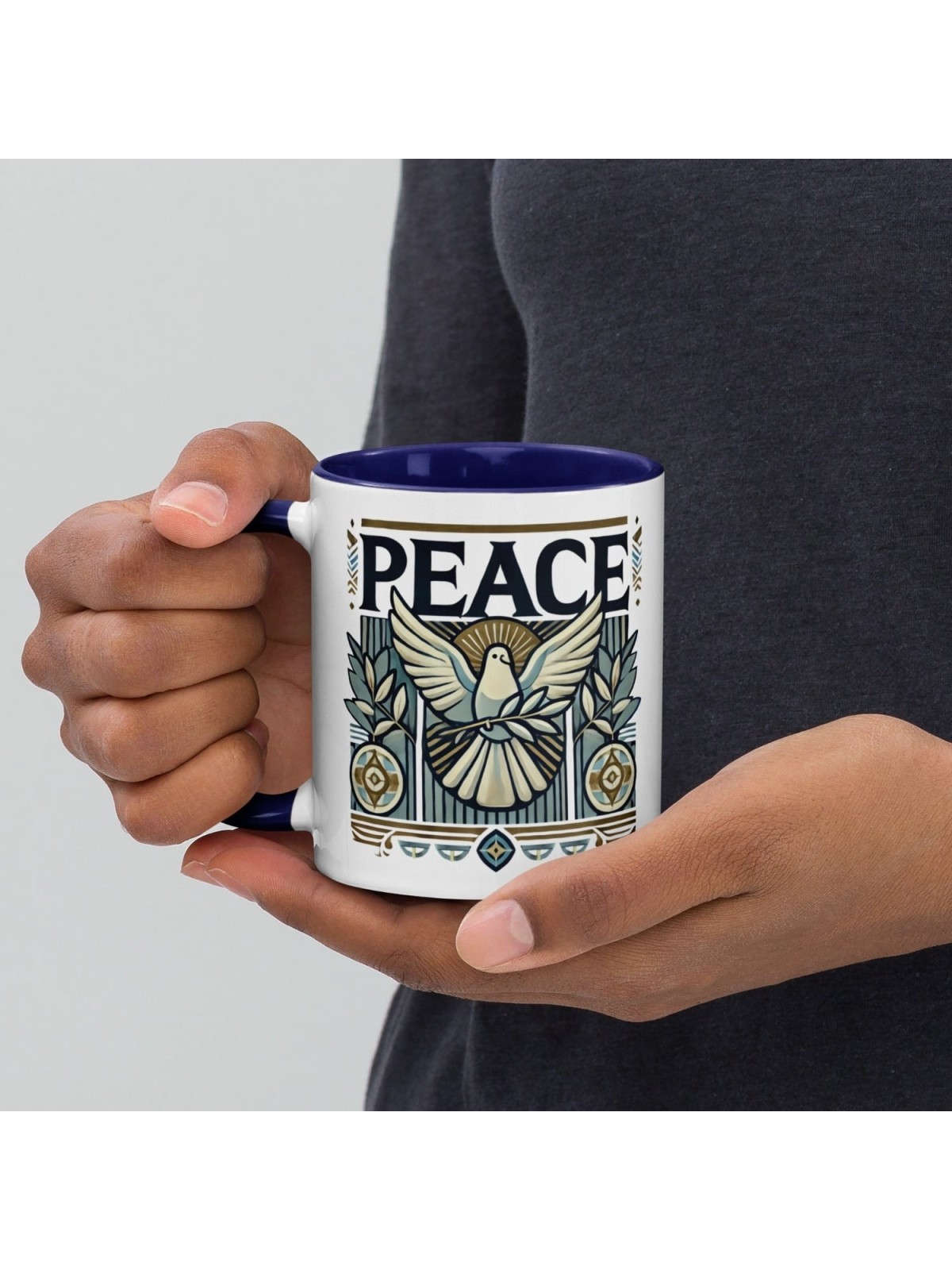 Tasse de paix de créateur avec couleur à l'intérieur