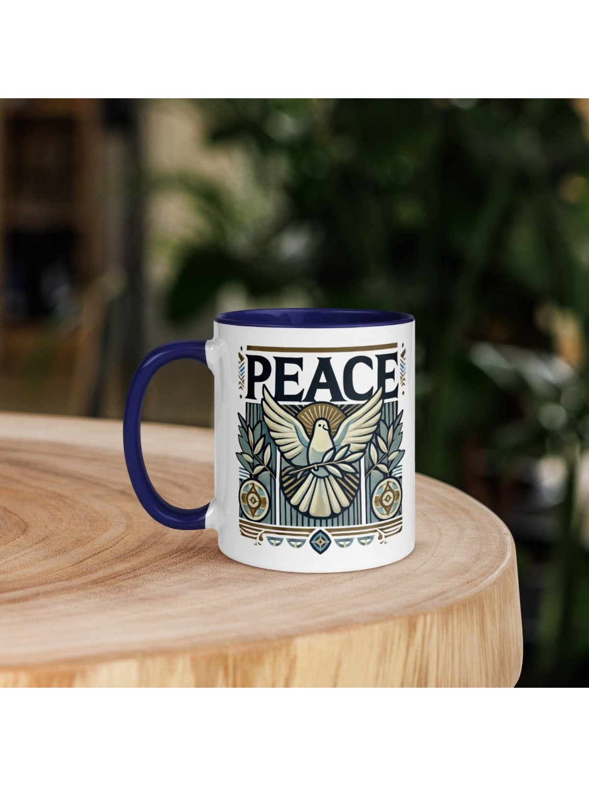 Tasse de paix de créateur avec couleur à l'intérieur