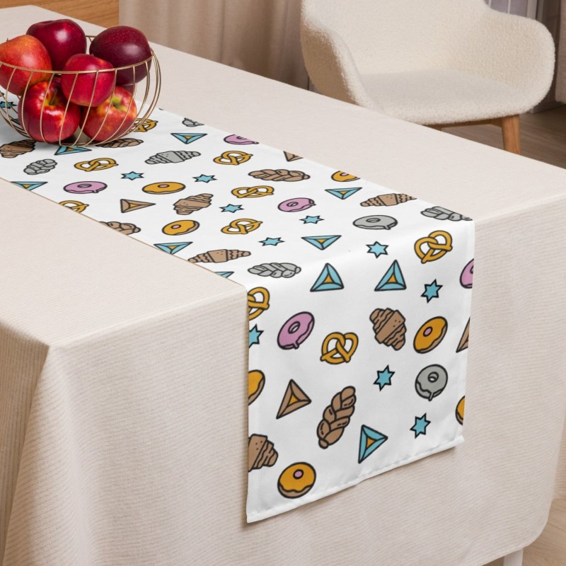 Chemin de table de pâtisseries juives
