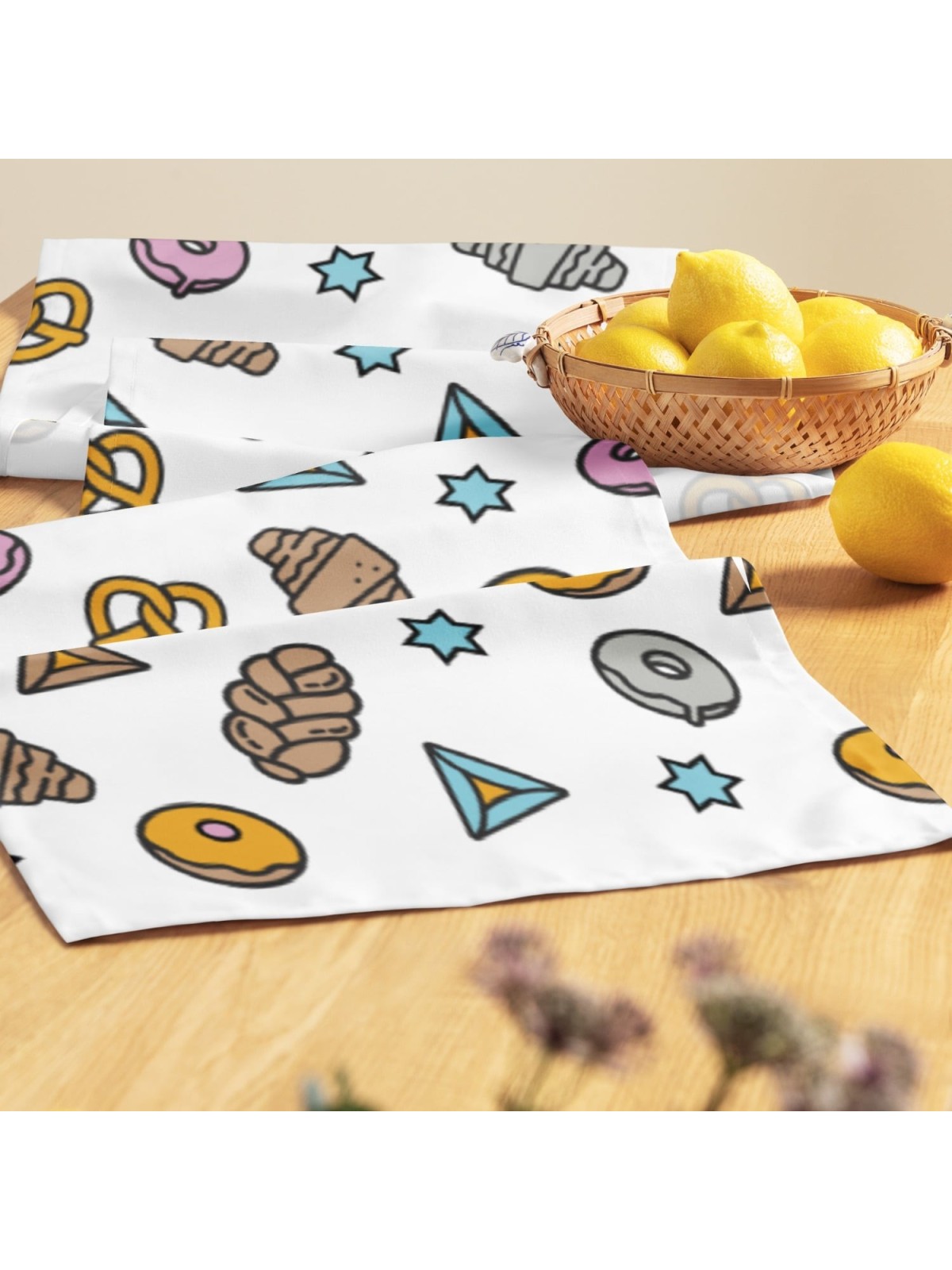 Chemin de table de pâtisseries juives