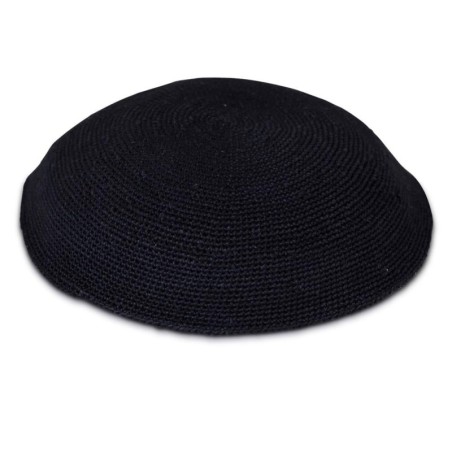 Kippa tricotée à la main noire