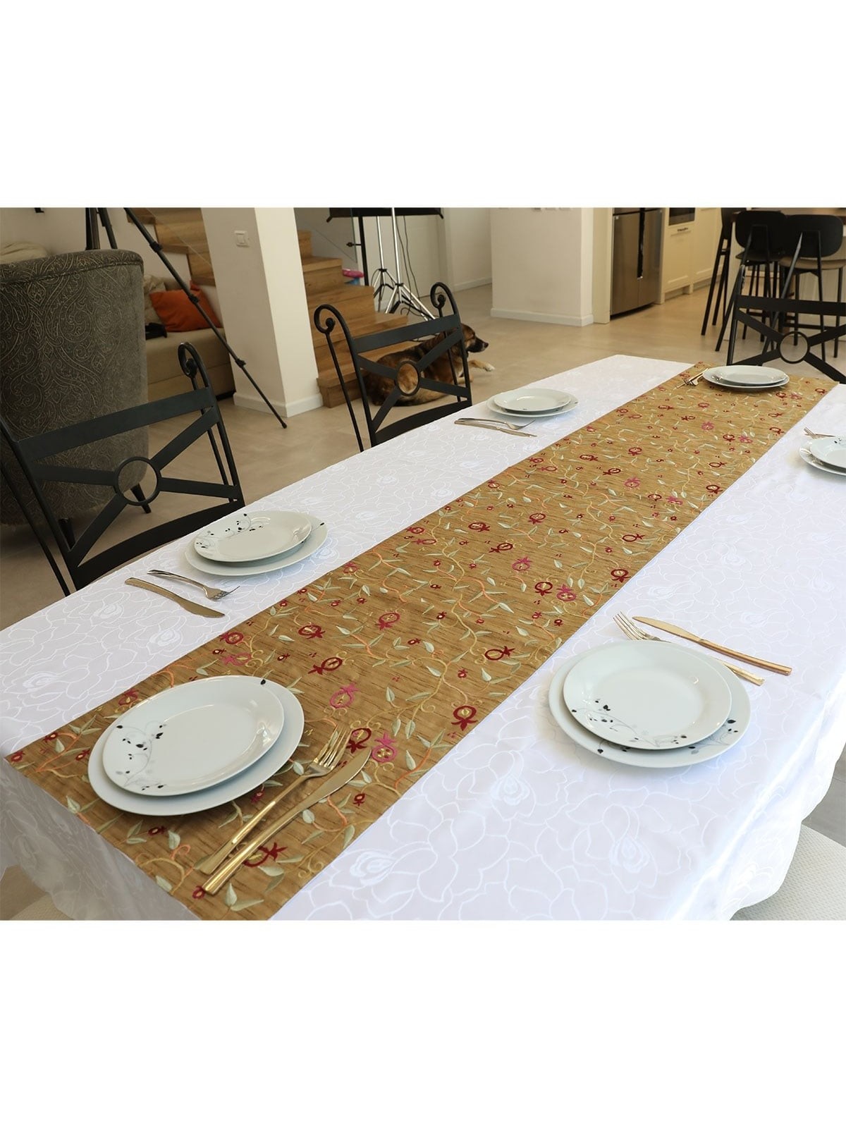 Pomegranates: Yair Emanuel Embroidered Runner (Gold)