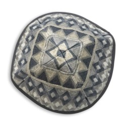 Yair Emanuel Embroidered Tallit Set With Square Patterns - Silver