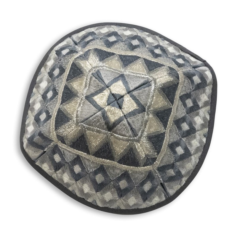 Yair Emanuel Embroidered Tallit Set With Square Patterns - Silver