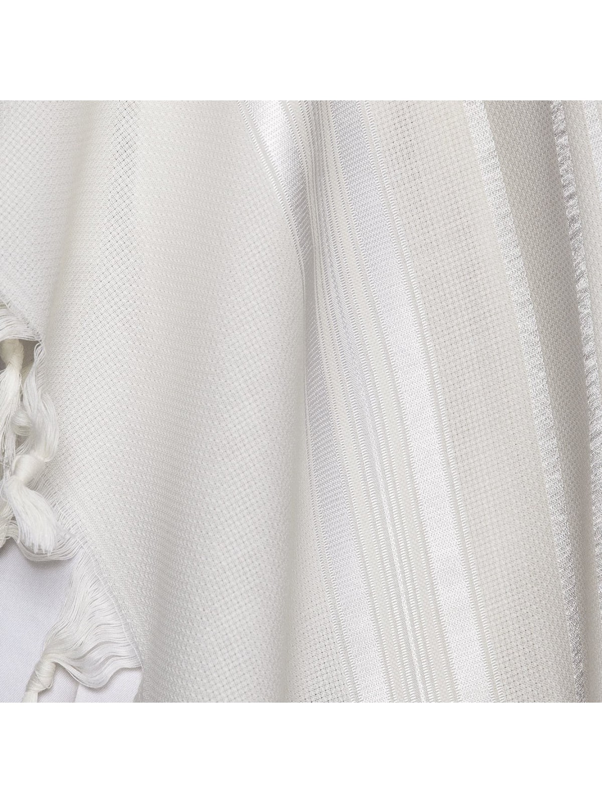 100% Wool Non-Slip Tallit Prayer Shawl Glossy White with Floral Design