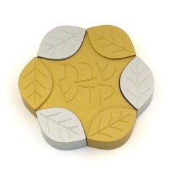 Agayof Design Large Aluminum Leaves Travel Shabbat Candle Holders - Va